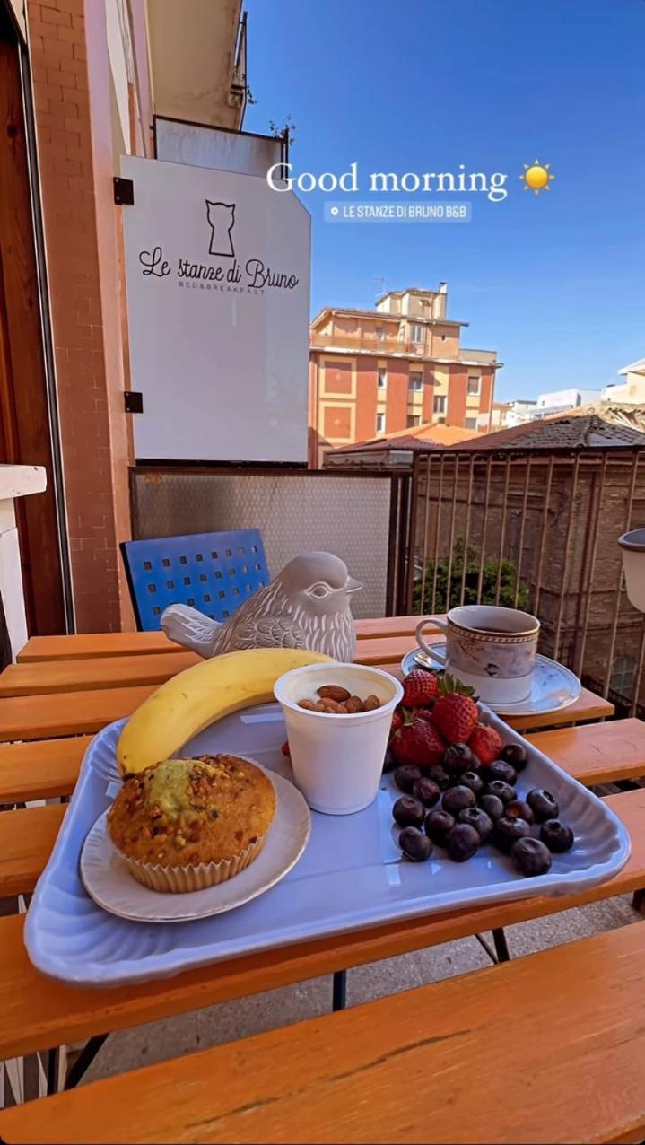 Le Stanze Di Bruno Bed & Breakfast เปสการา ภายนอก รูปภาพ
