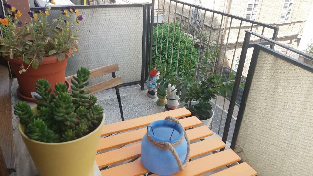Le Stanze Di Bruno Bed & Breakfast เปสการา ภายนอก รูปภาพ